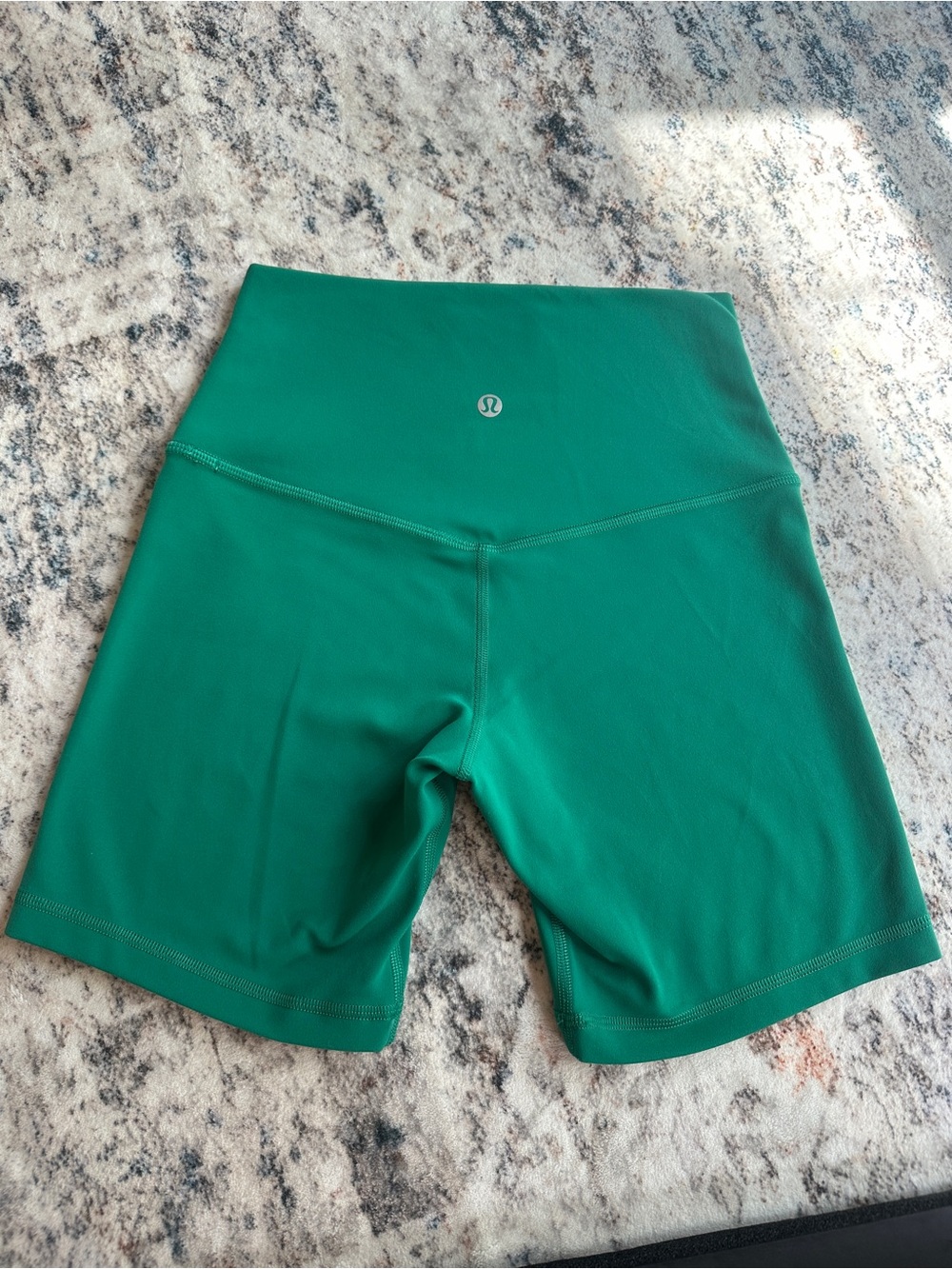 Lululemon Align Size 4 HR 6" shorts